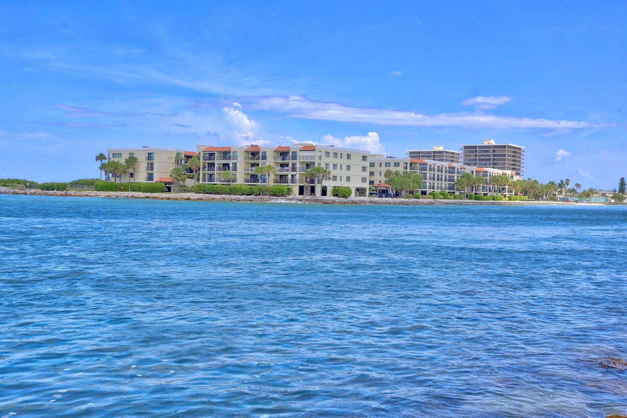 Land'S End 5-202 Gulf-Bay Front - Premier Villa St. Pete Beach Exterior photo