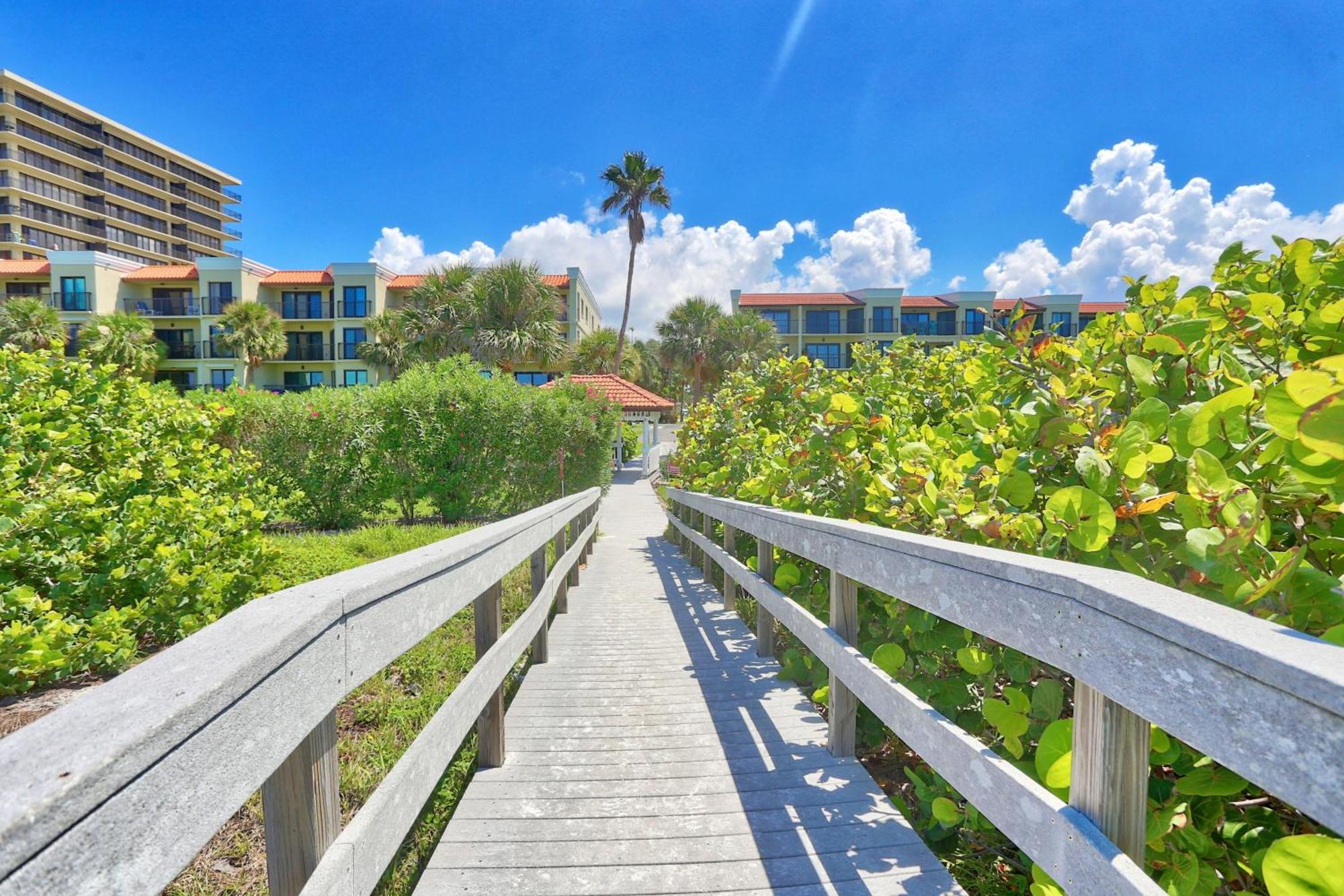 Land'S End 5-202 Gulf-Bay Front - Premier Villa St. Pete Beach Exterior photo